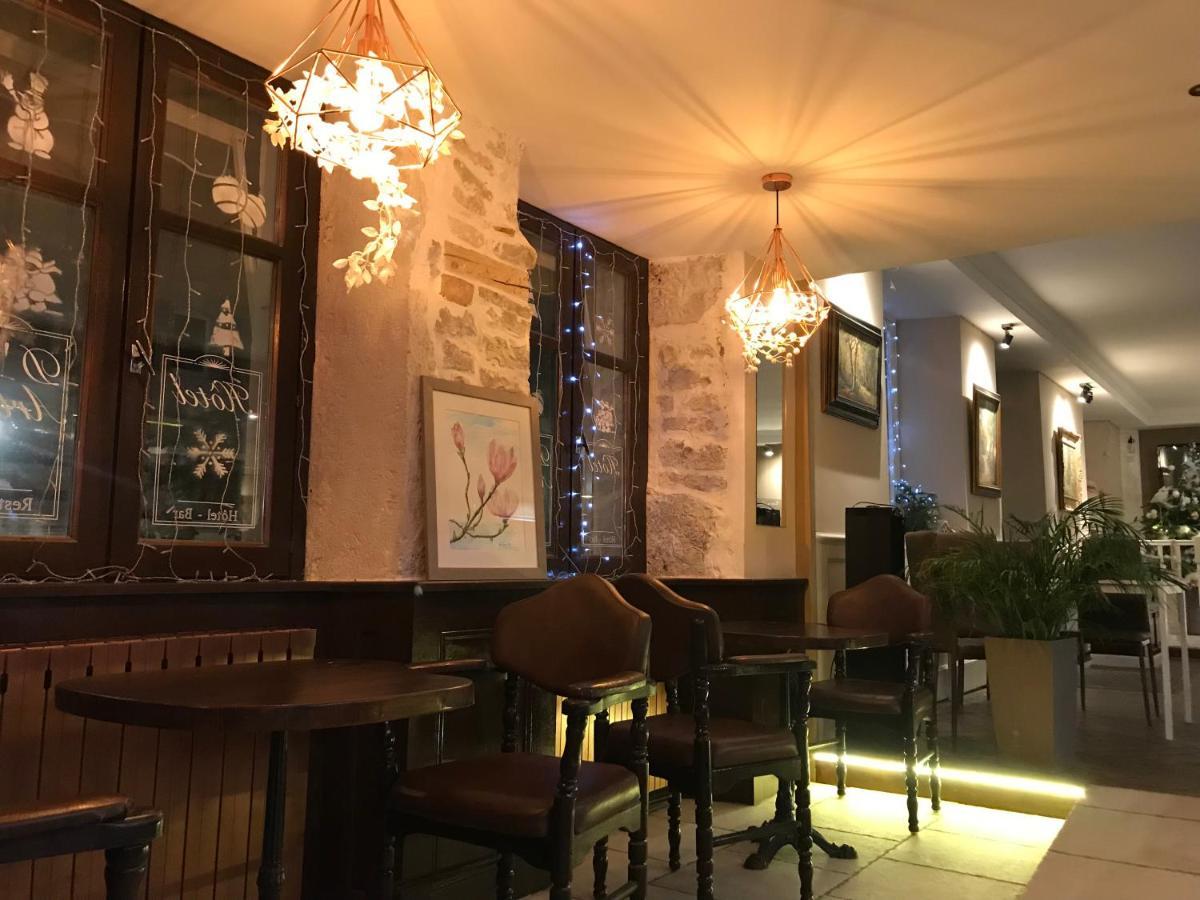 Pierrefontaine-les-Varans Hotel D'Artiste מראה חיצוני תמונה
