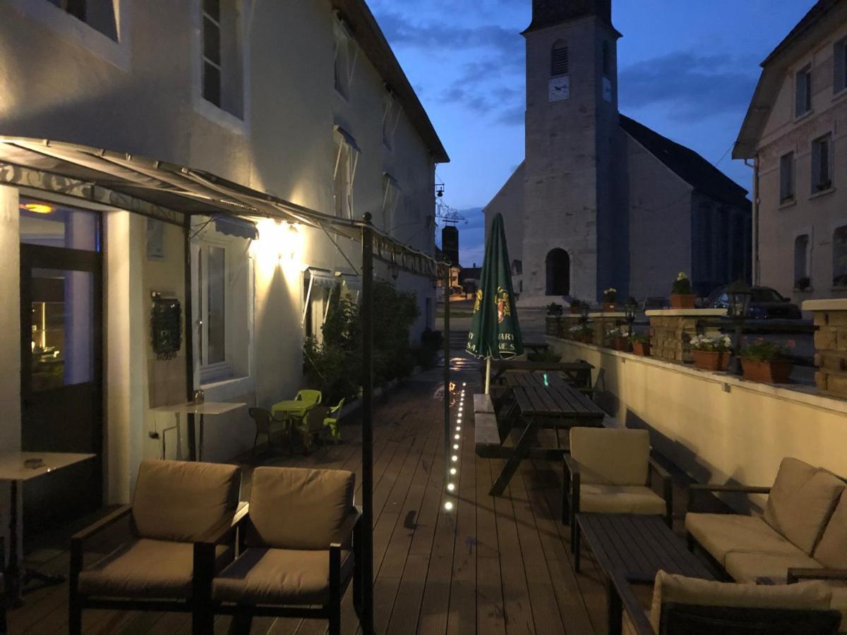 Pierrefontaine-les-Varans Hotel D'Artiste מראה חיצוני תמונה