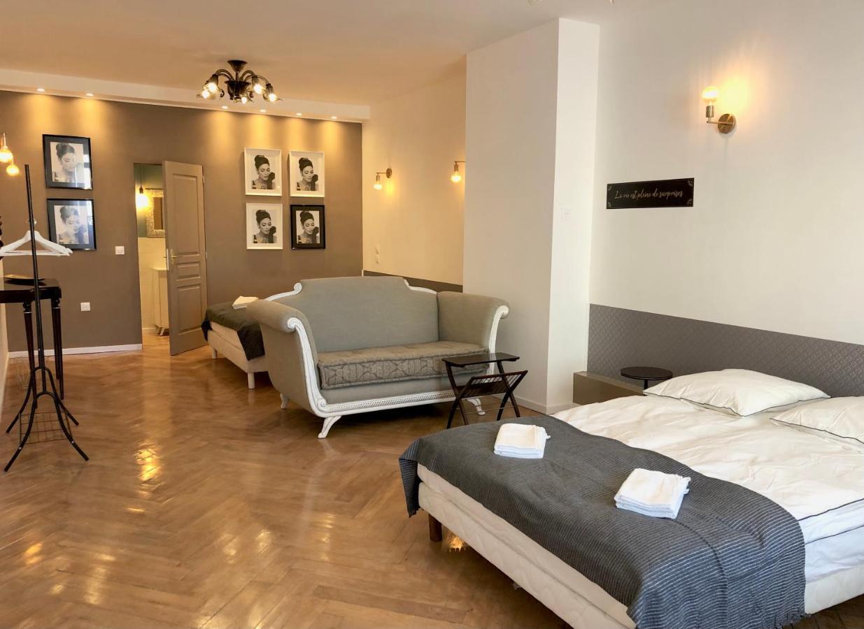 Pierrefontaine-les-Varans Hotel D'Artiste מראה חיצוני תמונה