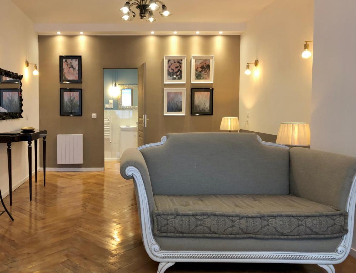 Pierrefontaine-les-Varans Hotel D'Artiste מראה חיצוני תמונה